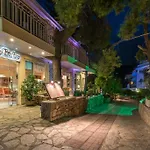 Hotel Koukounaria &