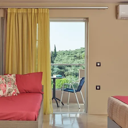 Hotel Koukounaria &