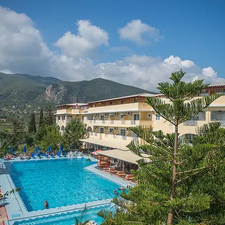 Koukounaria & Hotel 4*