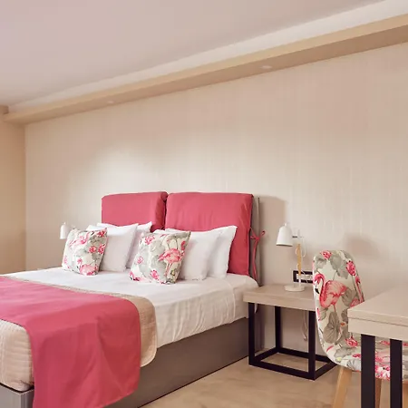 Koukounaria Hotel&suites Hotel 4*