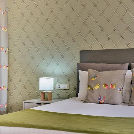 Hotel Koukounaria & Alikes