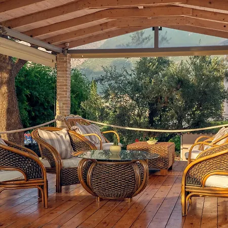 Koukounaria & Hotel 4*