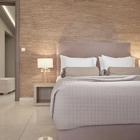 Koukounaria & Hotel 4*