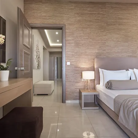 Koukounaria & 阿里克斯