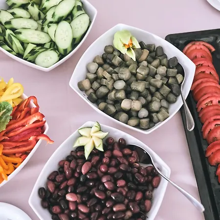 Koukounaria & 阿里克斯